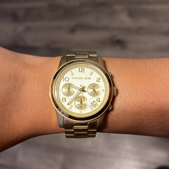 MICHAEL KORS GOLD CHRONOGRAPH WATCH UNISEX - Picture 2 of 11